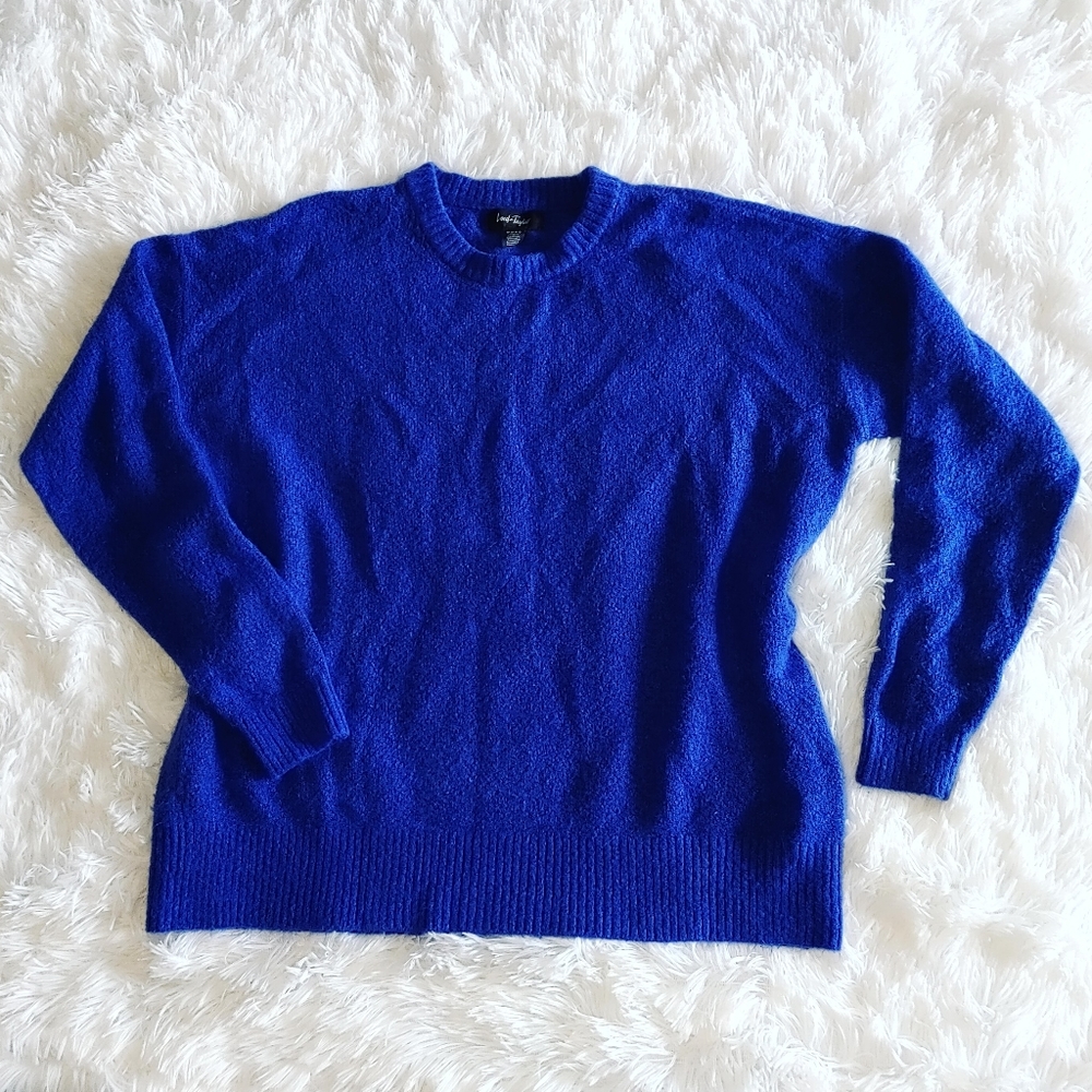 Lord & Taylor || Soft Crew Neck Pull Over Sweater, Medium, Royal Blue
